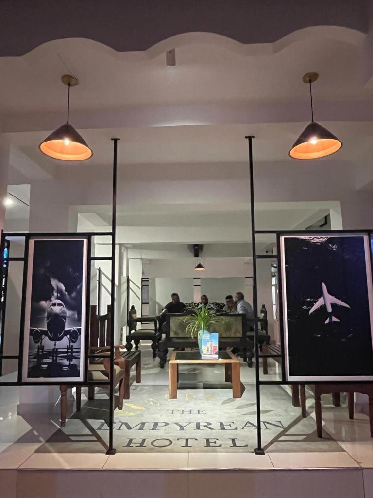The Empyrean Airport Transit Hotel Katunayaka Exteriör bild